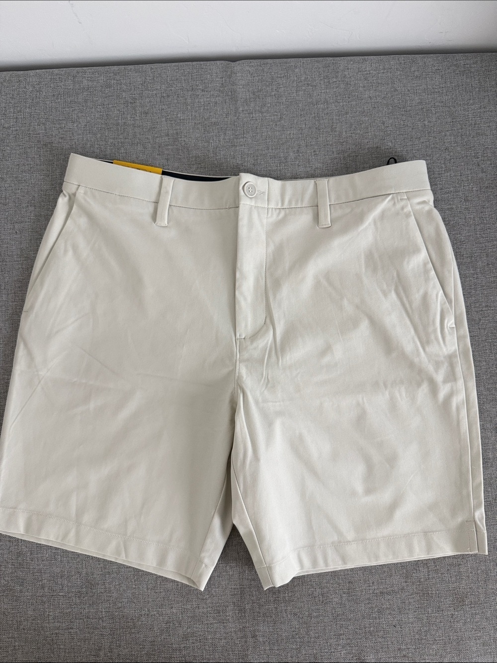 NWT Under Armour Curry Brand Golf Shorts – Off-White/Cream, Size 36